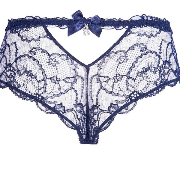 Boyhsort With Upper Back Keyhole