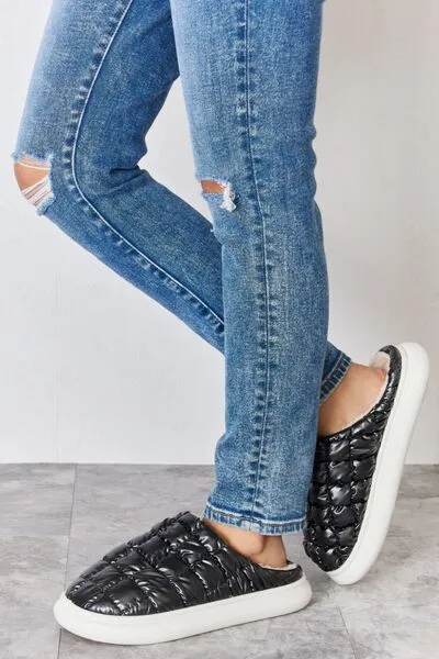 Luxe Lounge Puffer Plush Slippers