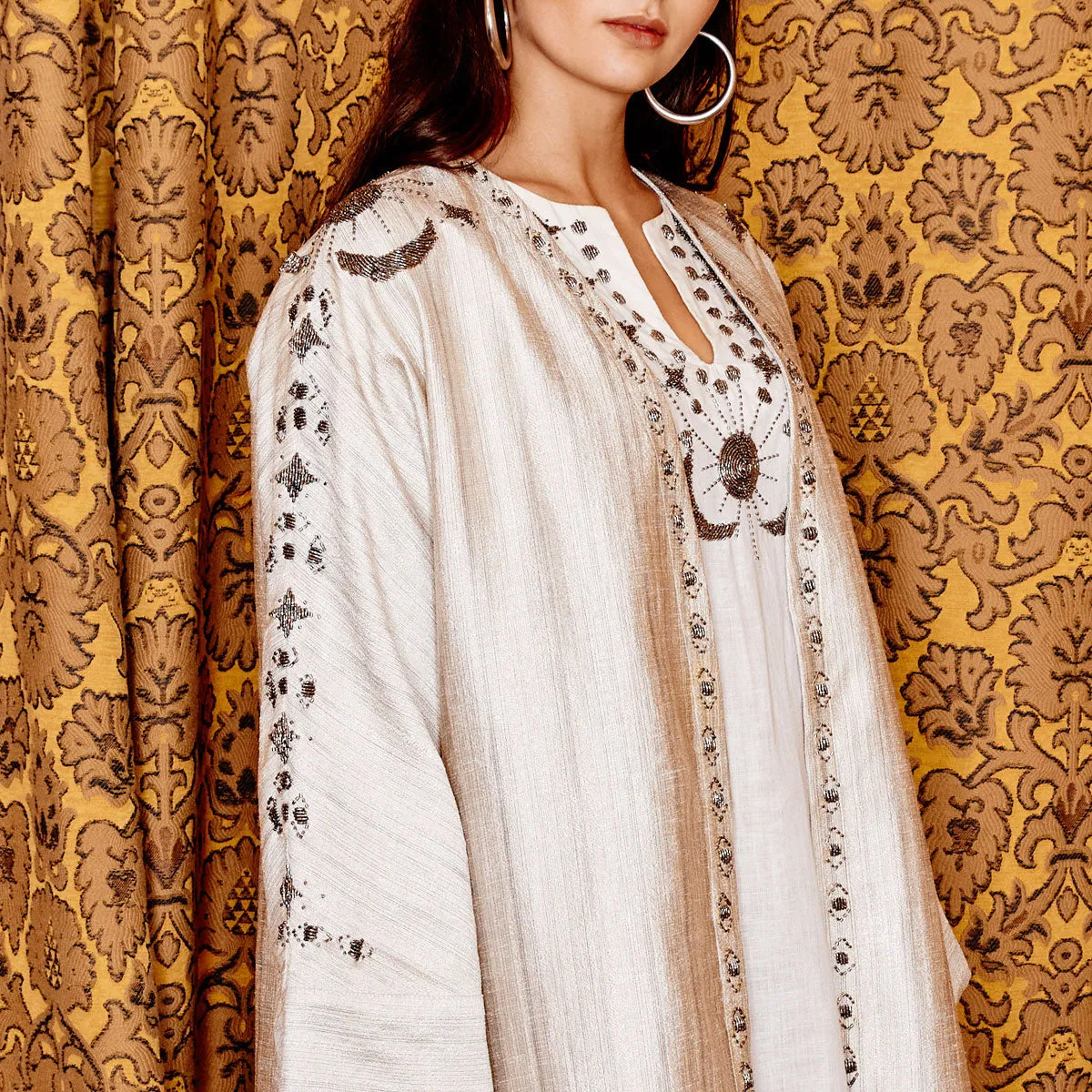 RISING MOON SLEEVE ON SUGAR ABAYA