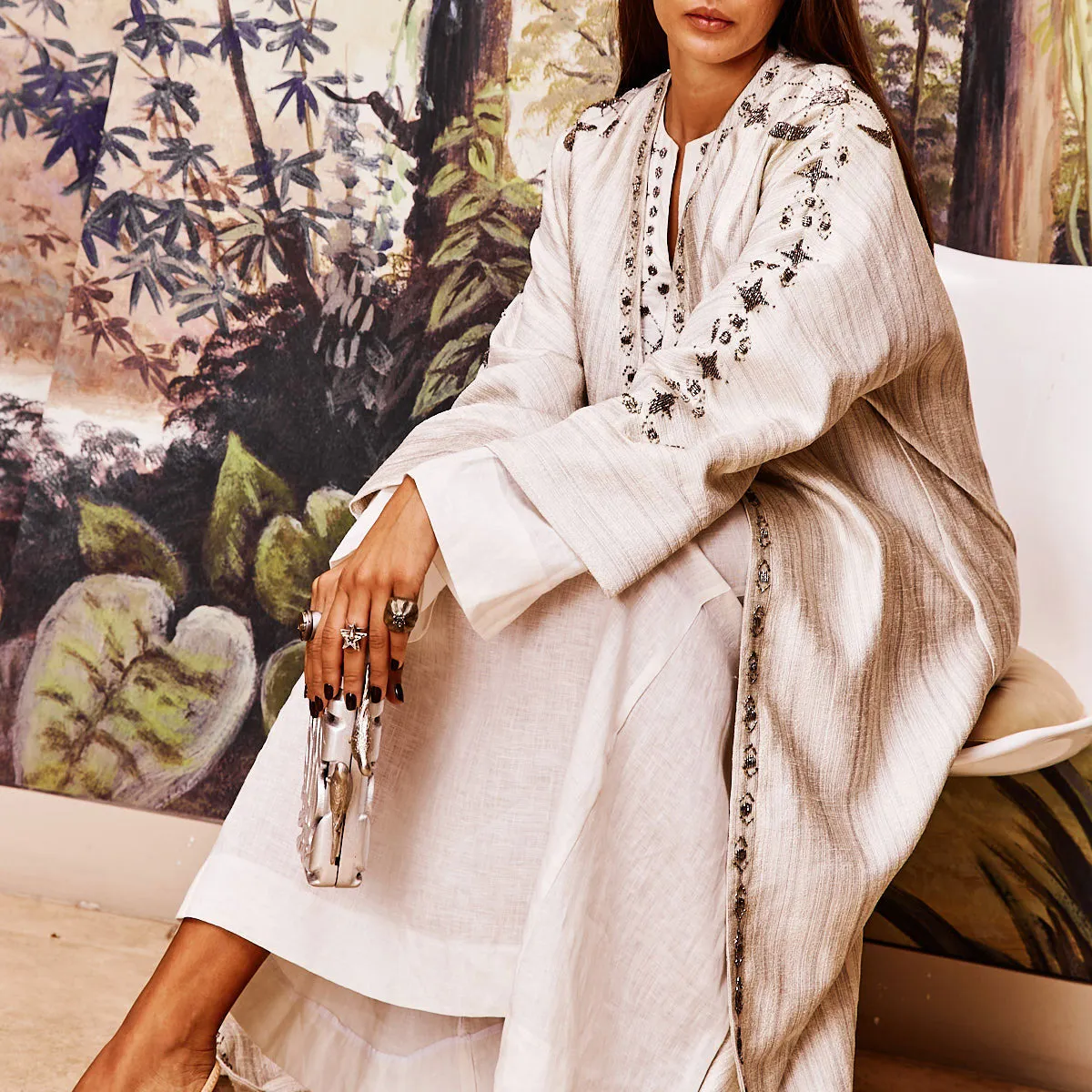 RISING MOON SLEEVE ON SUGAR ABAYA